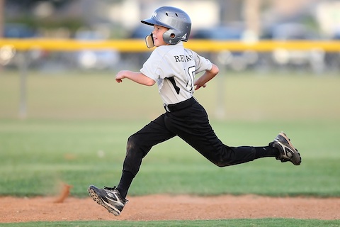 baseball-player-running-sport-small.jpeg